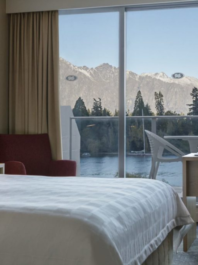 Crowne Plaza Queenstown 3