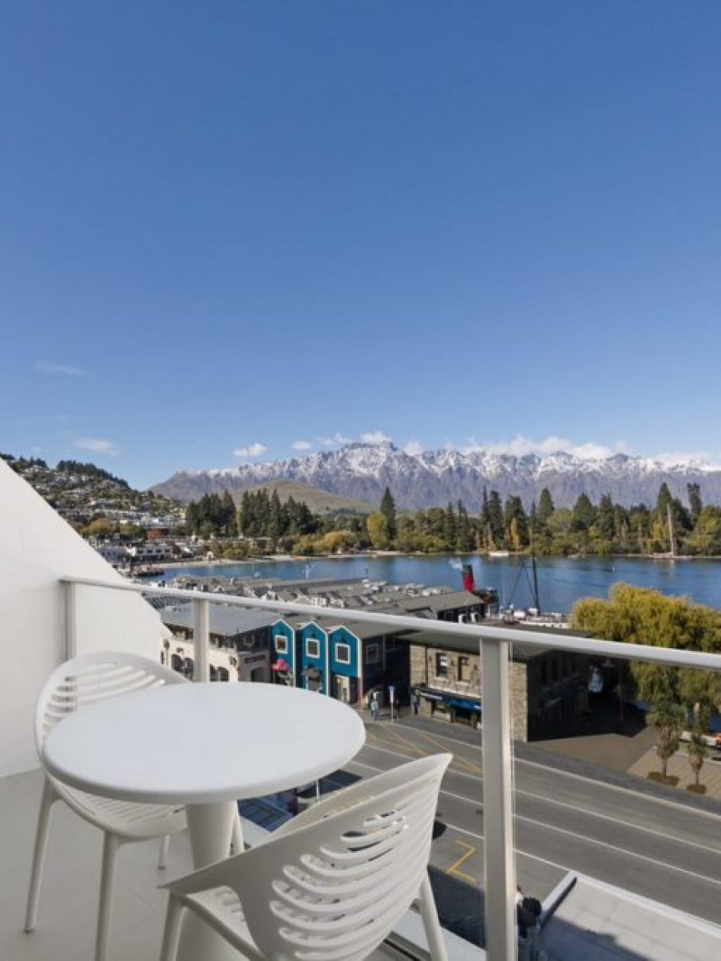 Crowne Plaza Queenstown 4