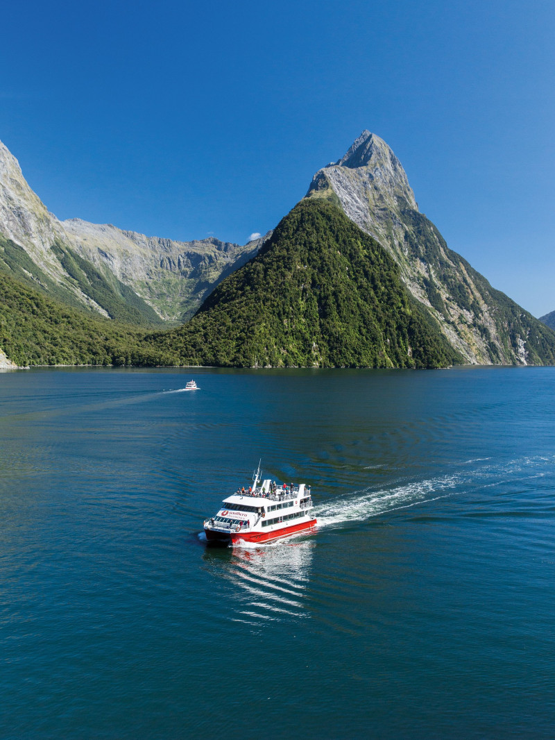 Milford Sound Fly-Cruise-Fly Ex Wanaka 6